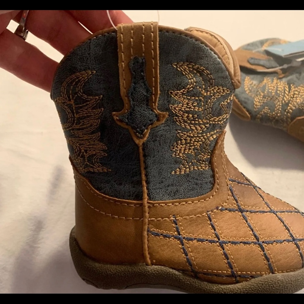 Roper infant size 2 cowgirl boots